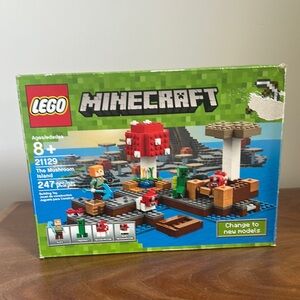 Lego Red and Brown Building Set Minecraft Adventure